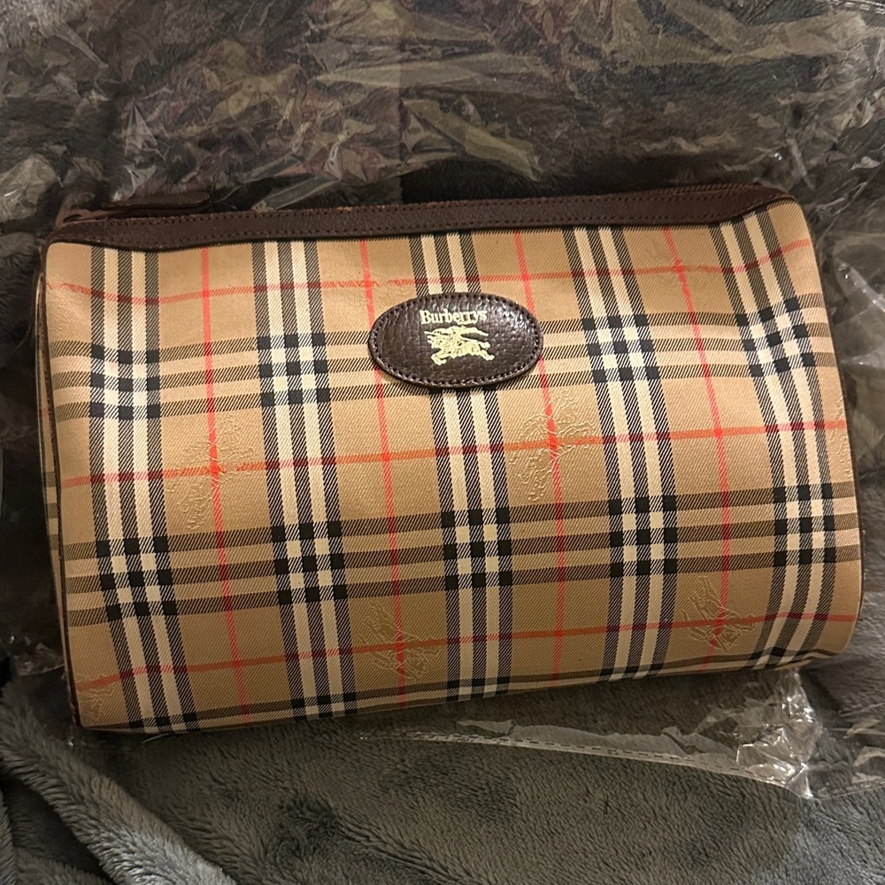 Authentic BURBERRY Haymarket Check Canvas Clutch/Pochette Bag - Picture 2 of 9